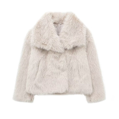 Clara | Cardigan Court en Fausse Fourrure pour un Street Style Élégant et Confortable Rousane