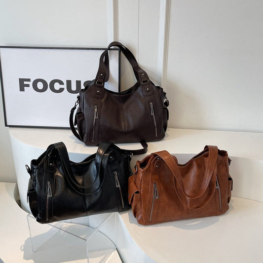 Accessoire mode polyvalent pour femme, idéal au quotidien ou en soirée